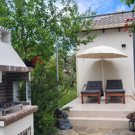 Ioannis Houses - Gemuetliches Ferienhaus Im Olivenhain Skala Potamia  Bagian luar foto