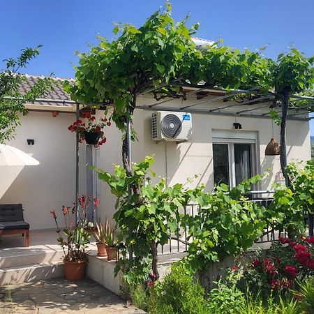 Ioannis Houses - Gemuetliches Ferienhaus Im Olivenhain Skala Potamia  Ruang foto