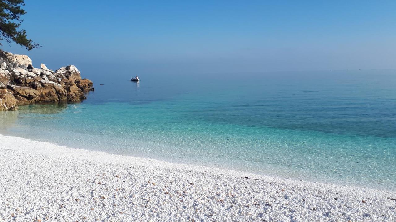 Ioannis Houses - Gemuetliches Ferienhaus Im Olivenhain Skala Potamia  Bagian luar foto