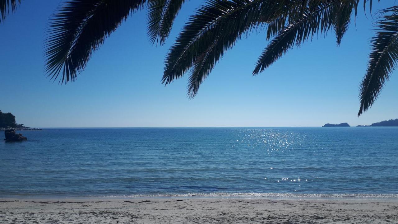 Ioannis Houses - Gemuetliches Ferienhaus Im Olivenhain Skala Potamia  Bagian luar foto